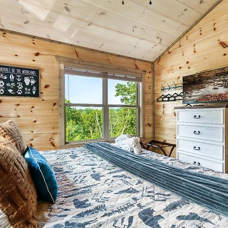 Spring Sale! Indoor Pool, Pet Stays Free, Movie, Hottub Sevierville Bagian luar foto