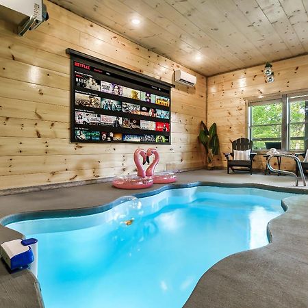 Spring Sale! Indoor Pool, Pet Stays Free, Movie, Hottub Sevierville Bagian luar foto