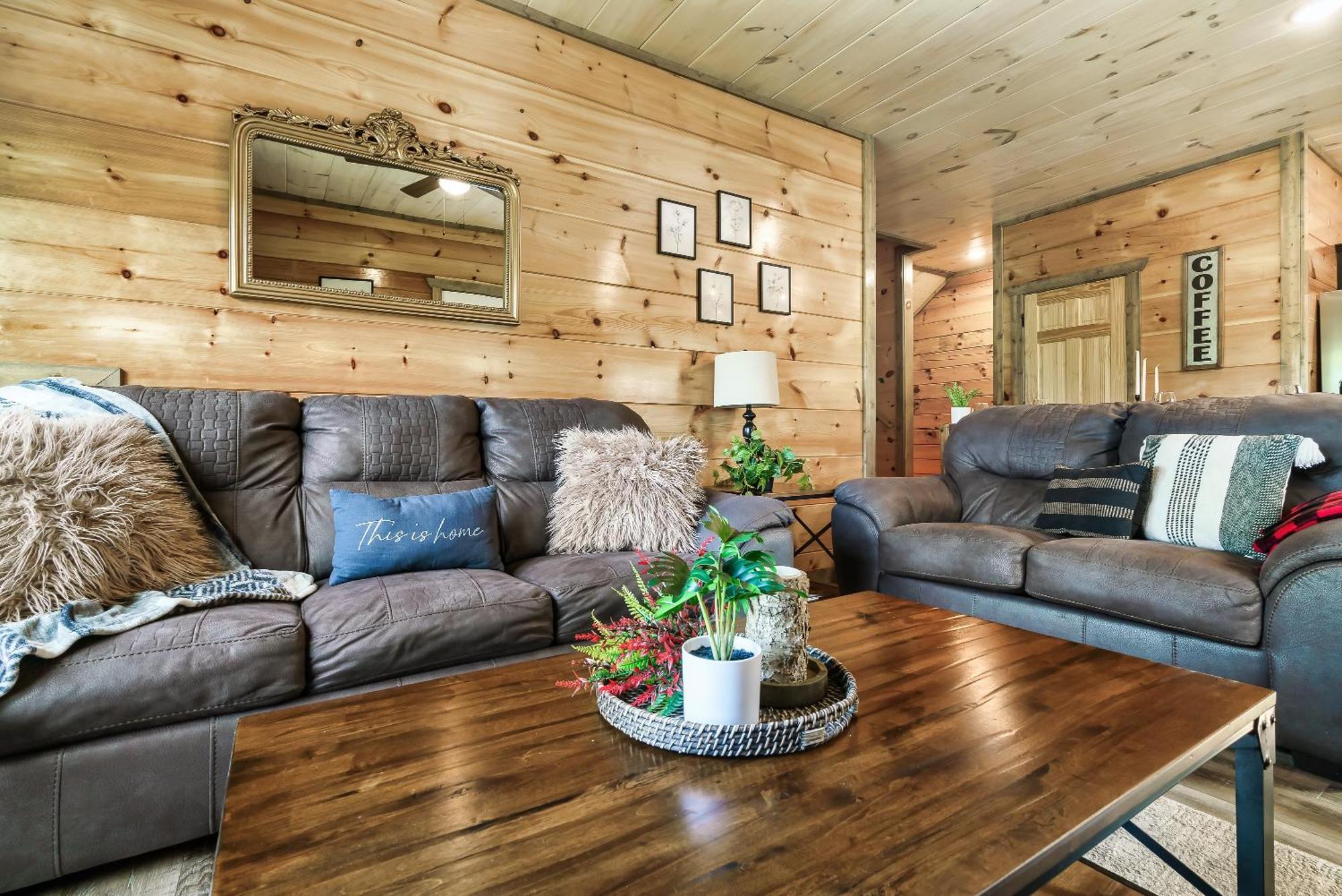 Spring Sale! Indoor Pool, Pet Stays Free, Movie, Hottub Sevierville Bagian luar foto
