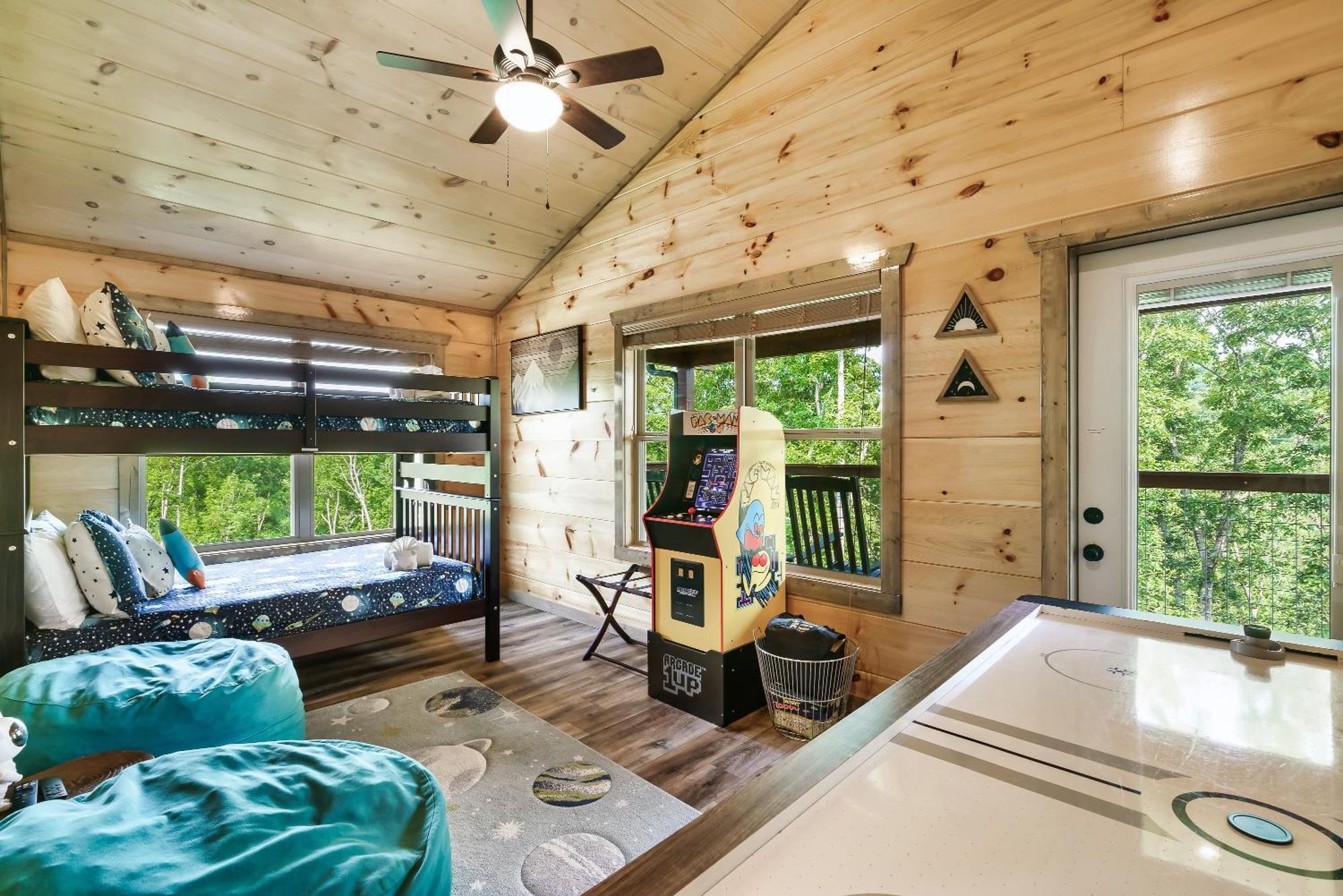 Spring Sale! Indoor Pool, Pet Stays Free, Movie, Hottub Sevierville Bagian luar foto