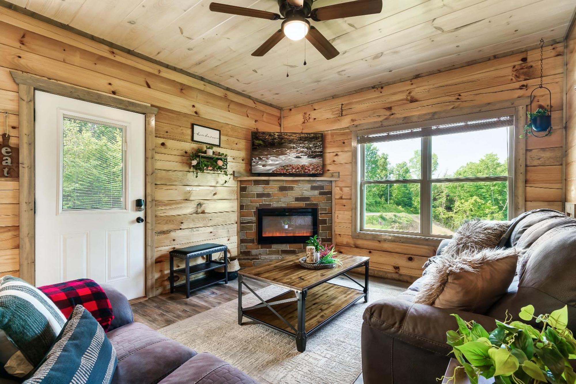 Spring Sale! Indoor Pool, Pet Stays Free, Movie, Hottub Sevierville Bagian luar foto